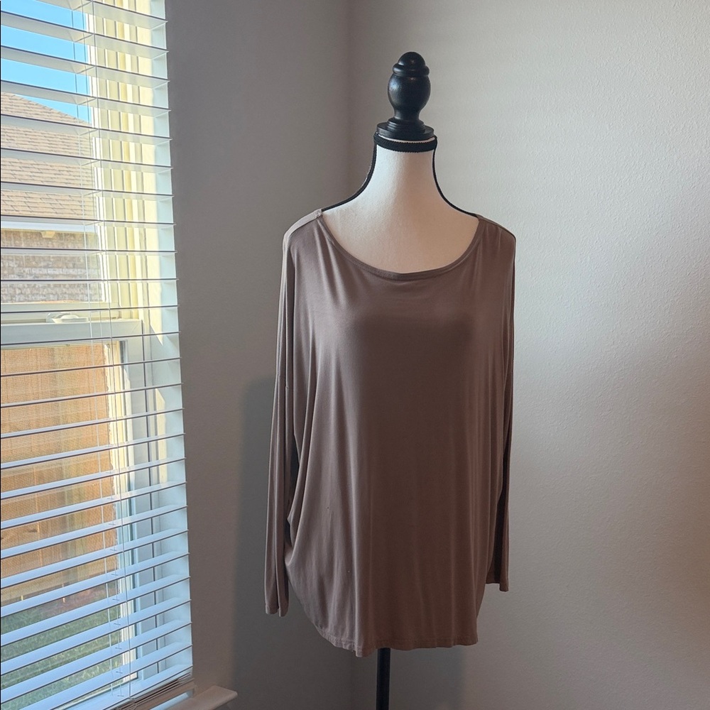 Piko 1988  light brown long sleeve tunic top size small